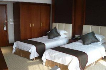 Hotel Noble Center 4*