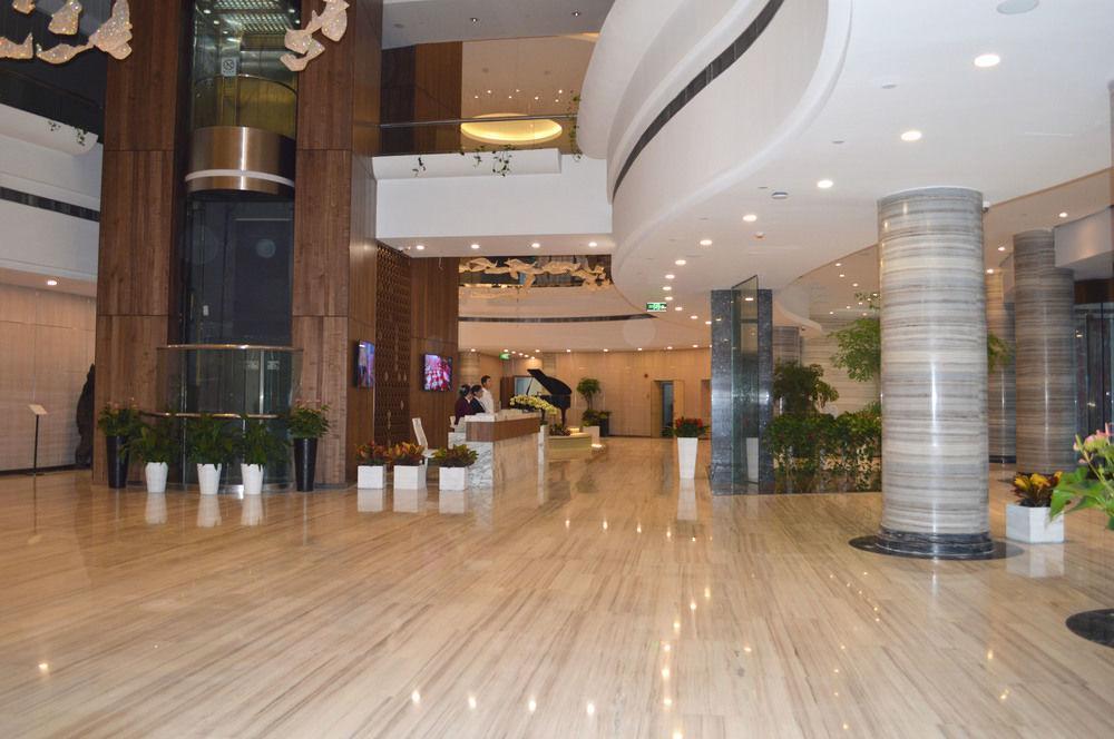 Noble Center 4*