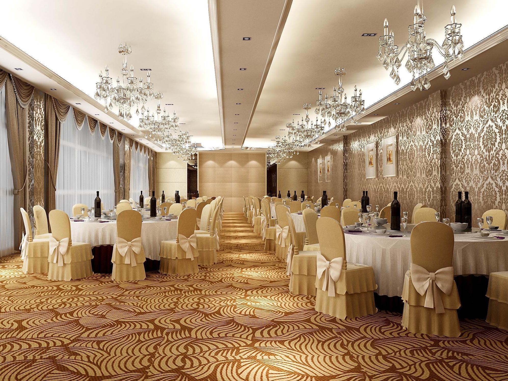 Noble Center 4*